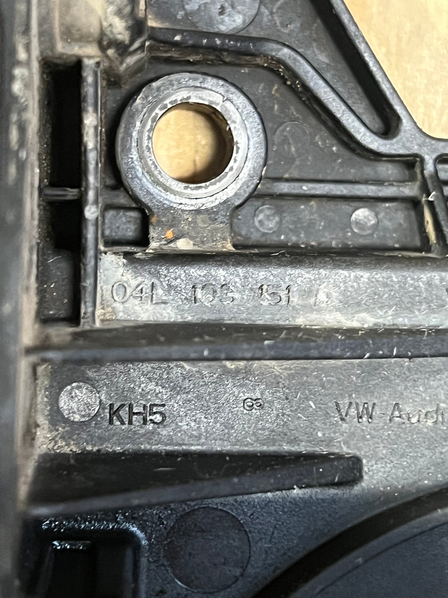 VW Crafter / Man TGE 2.0 TDi Crank Case Crankshaft Oil Seal 04L 103 151