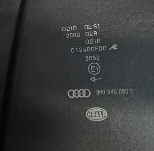 New Genuine Audi A4/S4/RS4 Tail Light 8H0945095D