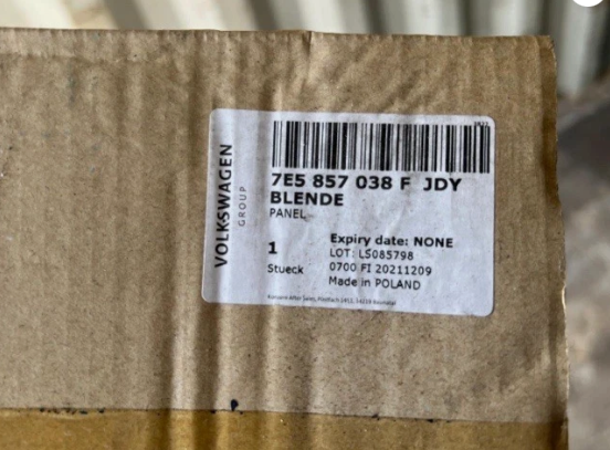 New Genuine Vw Camper/Transporter Dash Centre Panel With Air Vent 7E5857038FJDY