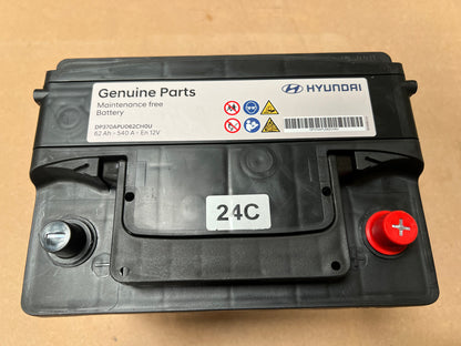 Used Tested ,Genuine Hyundai 12V maintenance free battery 62Ah 540 A: