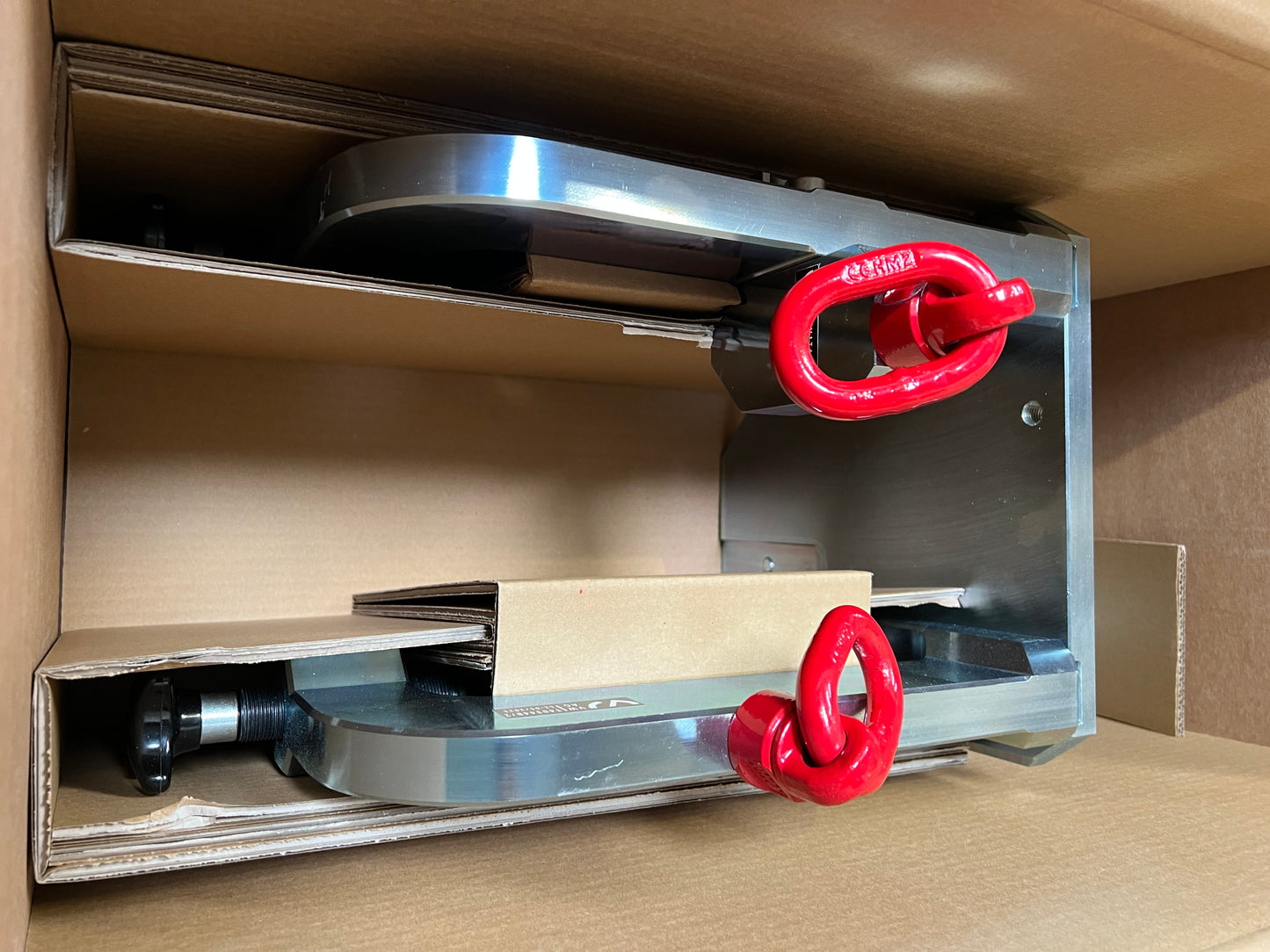VAG / Lamborghini GEARBOX LIFTING TOOL: V03839142AP