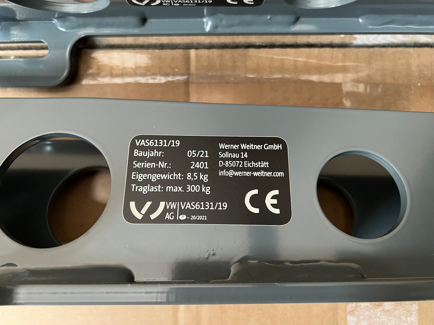 HV Battery Support x 4 pcs ASE45608300000  /  VAS613119