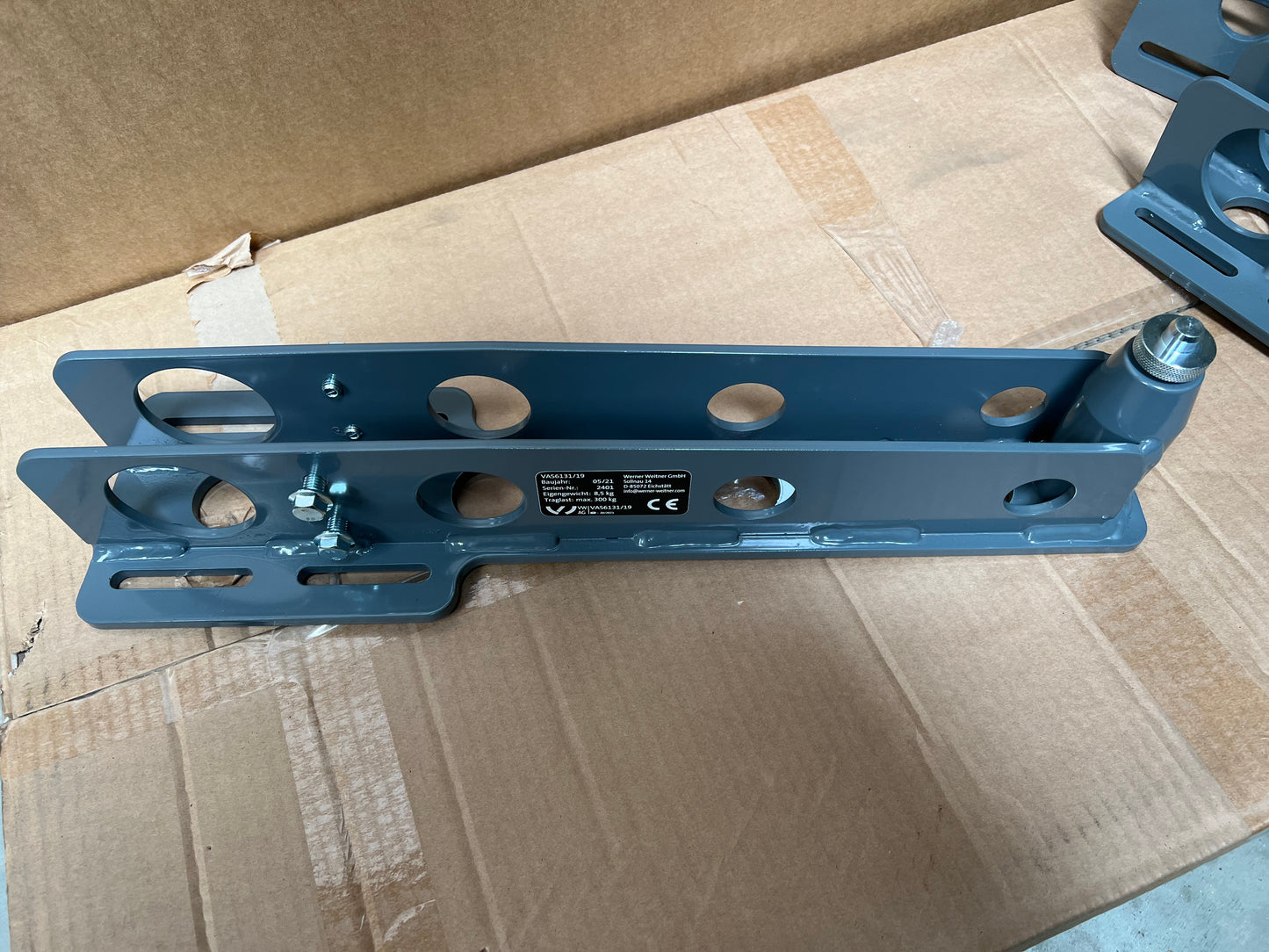 HV Battery Support x 4 pcs ASE45608300000  /  VAS613119