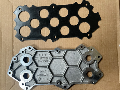 Genuine Audi R8 Coupe/Spyder Oil Cooler Base Plate 07L117221B