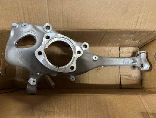 New Genuine Audi Front Right Wheel Bearing Housing 4G0407254A