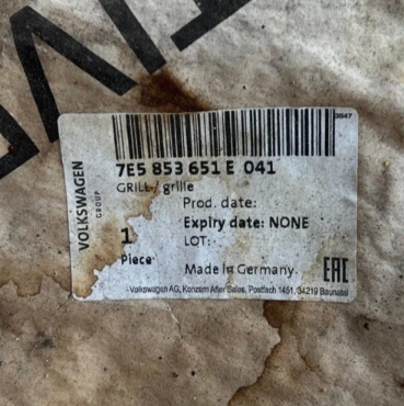 New Genuine Vw Camper / Transporter Front Bumper Radiator Grille 7E5853651E041