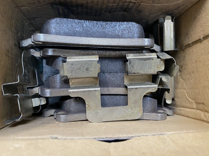 New Genuine Audi (A6, S6) Rear Brake Pads For Disk Brake 4F0698451D