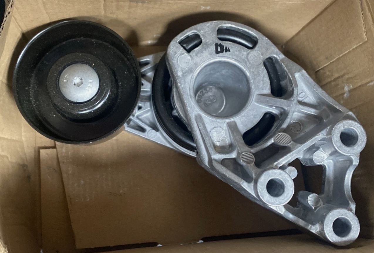 New Genuine Audi SEAT Skoda VW Belt Tensioner 045903315A