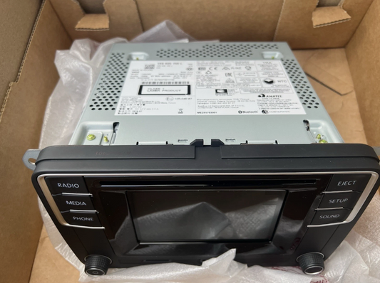 New Genuine VAG Touch Screen Control Panel & Bluetooth Radio 1K8035150L