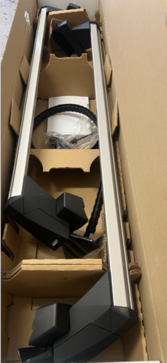 New Genuine Audi Q2 Roof bars 81A 071 126