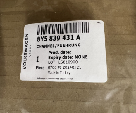 New Genuine Audi A3 Rear Left Window Guide 8Y5839431A