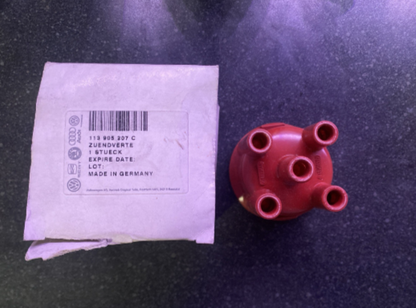 New Genuine Audi Vw Distributor Cap 113905207C