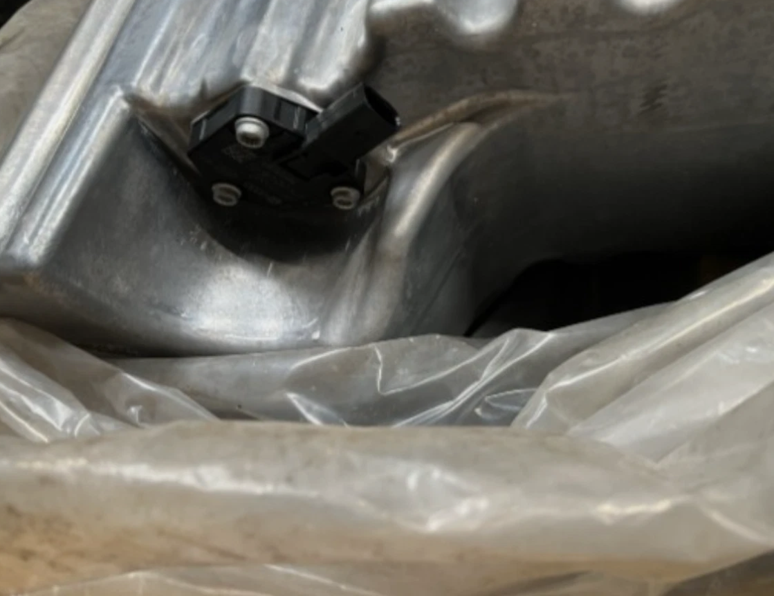 Brand New old stock Genuine Volkswagen Crafter Engine 2.0L TDI Engine code CSNA