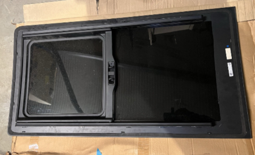 Used Complete Sliding Window Not Pretreated 7LA847757A