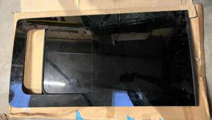 Used Complete Sliding Window Not Pretreated 7LA847757A