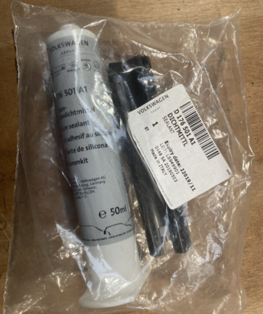 New Genuine VAG Group 50ml Silicone Sealand D176501A1