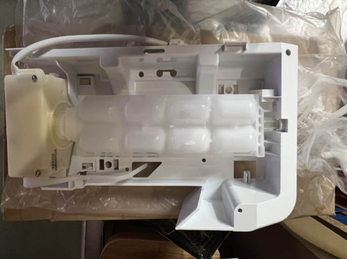 New Genuine Fisher & Paykel Ice Maker Assembly 820833P