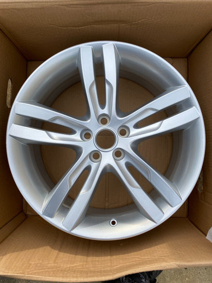 New Genuine Jaguar 19” Alloy Front Wheel R Sport Design GX73-1007-NB 7.5J