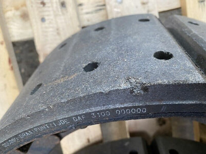 Pair of new Genuine DAF Brake shoes