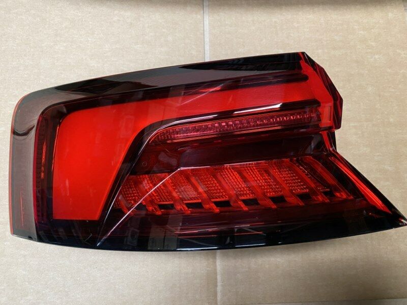 New (other ) Genuine Full set of Audi A5 S5 RS5 Led rear lights 8W6945091J 092J